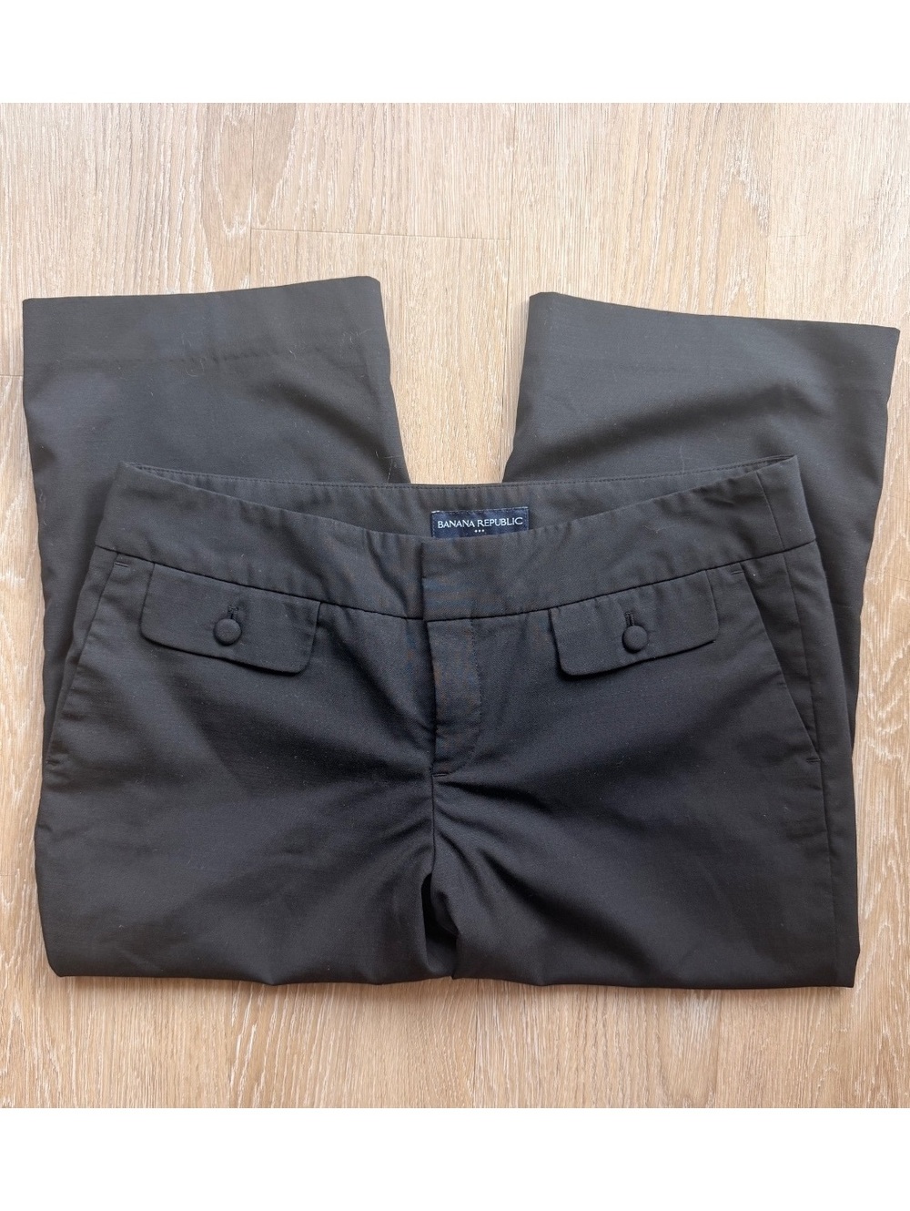 Y2K Banana Republic Black Capris Size 8